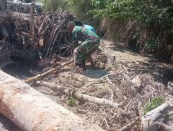 Babinsa Kodim 1621-05/Panite Bersama Warga Bergotong Royong Bangun Pompanisasi di Amanuban Selatan