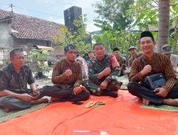 Nguri-uri Budaya Babinsa Koramil 0810/13 Lengkong Ikut Meriahkan Bersih Desa Nyadran Desa Lengkong