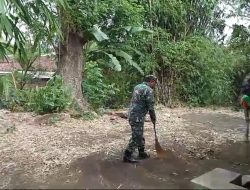 Serda Aris Wujudkan Kepedulian Babinsa Terhadap Kebersihan Lingkungan Desa Sonobekel