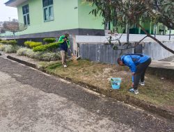 Ciptakan Lingkungan Bersih, Rapih, dan Nyaman Anggota Kodim 1621/TTS Laksanakan Pembersihan Pangkalan.
