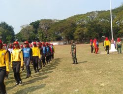 Siapkan Fisik Dan Mental, Babinsa Warujayeng Koramil 0810/10 Tanjunganom Latih PBB Calon Paskibra Tingkat Kecamatan Tahun 2024