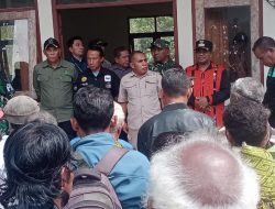 Tembus Malam, Personil Kodim 1621/TTS Kawal Proses Pembayaran Ganti Rugi Lahan Bendungan Temef Yang Sempat Ricuh