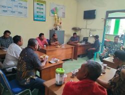 Babinsa Desa Tempuran Koramil 0810/20 Ngluyu melaks komsos dan silaturahmi, utk meningkatkan hubungan kerja yg baik dgn perangkat desa didesa Binaannya
