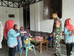 Babinsa Koramil 0810/03 Loceret Melaksanakan Kegiatan Pendampingan Posyandu Balita.