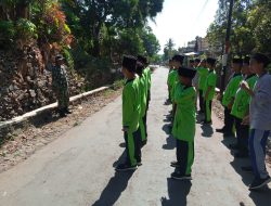 Babinsa Koramil 0810/18 Ngetos Melaksanakan PBB guna lomba HUT KEMERDEKAAN RI.