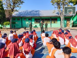 Tanamkan Kedisiplinan Sejak Dini, Koramil 0810/03 Loceret Berikan Materi Wawasan Kebangsaan, Bela Negara Dan Materi PBB Siswa Dan Siswi SMP Negeri 1 Loceret