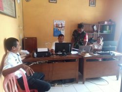 Gelar Komsos Dengan Perangkat Desa, Babinsa Desa Sambirejo Bahas Kamtibmas di Wilayah Binaan.
