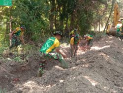 Banting Tulang Anggota Satgas TMMD Ke 124 Kodim 0810/Nganjuk Kerjakan Sasaran Jalan