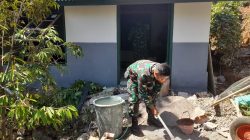 BABINSA BANTU WARGA RENOVASI RUMAH TINGGAL LAYAK HUNI