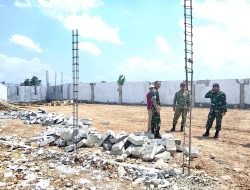 DANDIM 0810/NGANJUK TINJAU LANGSUNG PROSES PEMBANGUNAN KDKMP DI DESA JEKek KECAMATAN BARON