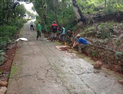 Babinsa Desa kweden Jadi Motifator Dan Penggerak Bagi Masyarakat Untuk Peduli Lingkungan
