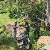 Dukung Peningkatan Infrastruktur Desa, Danramil 0810/05 Sawahan Bersama Babinsa Tinjau Lokasi Rencana Pembangunan Jembatan Garuda