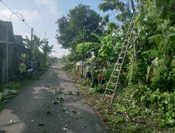 BABINSA IKUT SERTA DALAM GIAT KARYA BHAKTI DI WILAYAH BINAAN