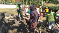 BABINSA DESA KUNCIR BERSAMA WARGA GELAR KERJA BAKTI PERBAIKAN JALAN UNTUK TINGKATKAN AKSESIBILITAS MASYARAKAT
