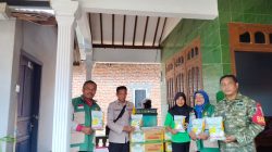 Babinsa Koramil 0810/08 Baron Dampingi Penyaluran Benih Jagung MAXXI untuk Dukung Ketahanan Pangan Nasional