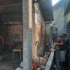 Danramil 0810/11 Prambon Pimpin Karya Bakti Pembongkaran Rutilahu, Wujud Nyata Kepedulian TNI kepada Rakyat