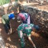 BABINSA KORAMIL 0810/09 NGRONGGOT BANTU PEMBUATAN KOLAM LELE, DUKUNG KEMANDIRIAN DAN PENGEMBANGAN UMKM WARGA BINAAN