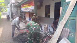 Babinsa Koramil 0810/08 Baron Rehap RTLH di Ds. Garu, Kec. Baron, Kab. Nganjuk