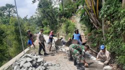 Sinergi BABINSA DAN BHABINKAMTIBMAS membantu membangun jalan tembus di desa Duren Kecamatan Sawahan.