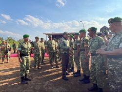Menteri Pertahanan RI Tinjau Kesiapan Yonif TP 933/Macan Wilis, Kasdim 0810/Nganjuk Dampingi Danrem 081/DSJ