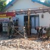 Anggota Koramil 0810/02 Bagor Laksanakan Karya Bakti RTLH di Kelurahan Guyangan