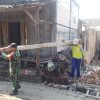 Koramil Rejoso Gotong Royong Bedah Rumah Warga, Wujud Nyata Kepedulian TNI kepada Rakyat