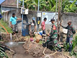 Babinsa Bersama BPP, PPL, Poktan dan Warga Desa Bandung Laksanakan Tasyakuran Pembangunan Irigasi Perpompaan Bantuan Kementerian Pertanian