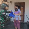 *200 Paket Sembako Babinsa Kodim 0810/Nganjuk Dibagikan Door to Door kepada Warga Kurang Mampu di 9 Kecamatan*