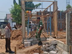BABINSA TURUN LANGSUNG KAWAL PEMBANGUNAN, DANDIM 0810/NGANJUK: TNI AD HADIR PASTIKAN PEMBANGUNAN BERJALAN TEPAT SASARAN