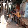 Bukan Sekadar Bersih-Bersih! Jelang HUT ke-81 TNI, Koramil Rejoso Turun Tangan Bersihkan Pasar
