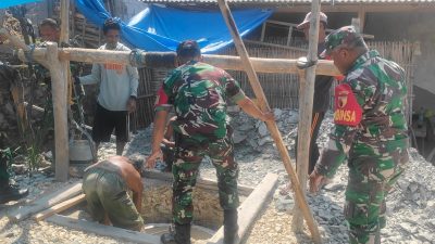 TNI AD Terus Berupaya Hadir di Tengah Kesulitan Warga, Sumur di Tempuran Capai Kedalaman 12 Meter