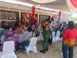 Koramil 0810/08 Baron Bersama Perangkat Desa dan Warga Masyarakat Melaksanakan Penyiapan dan Penyambutan Menteri Koperasi di KDKMP Garu Kec. Baron